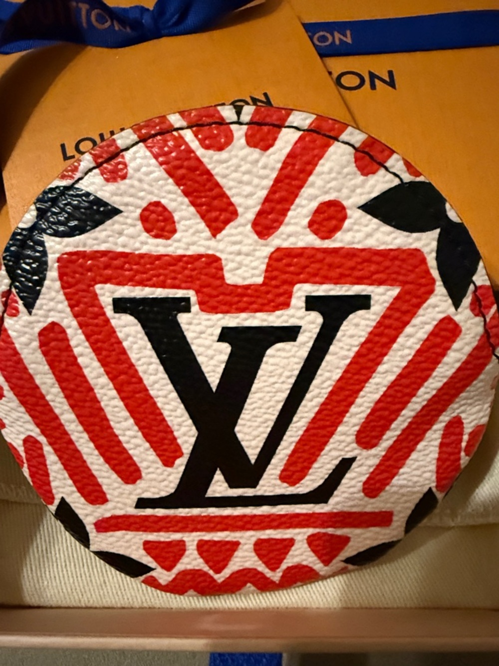 💯Auth LV LOUIS VUITTON
Monogram Canvas Giant Crafty Round Coin Purse black red